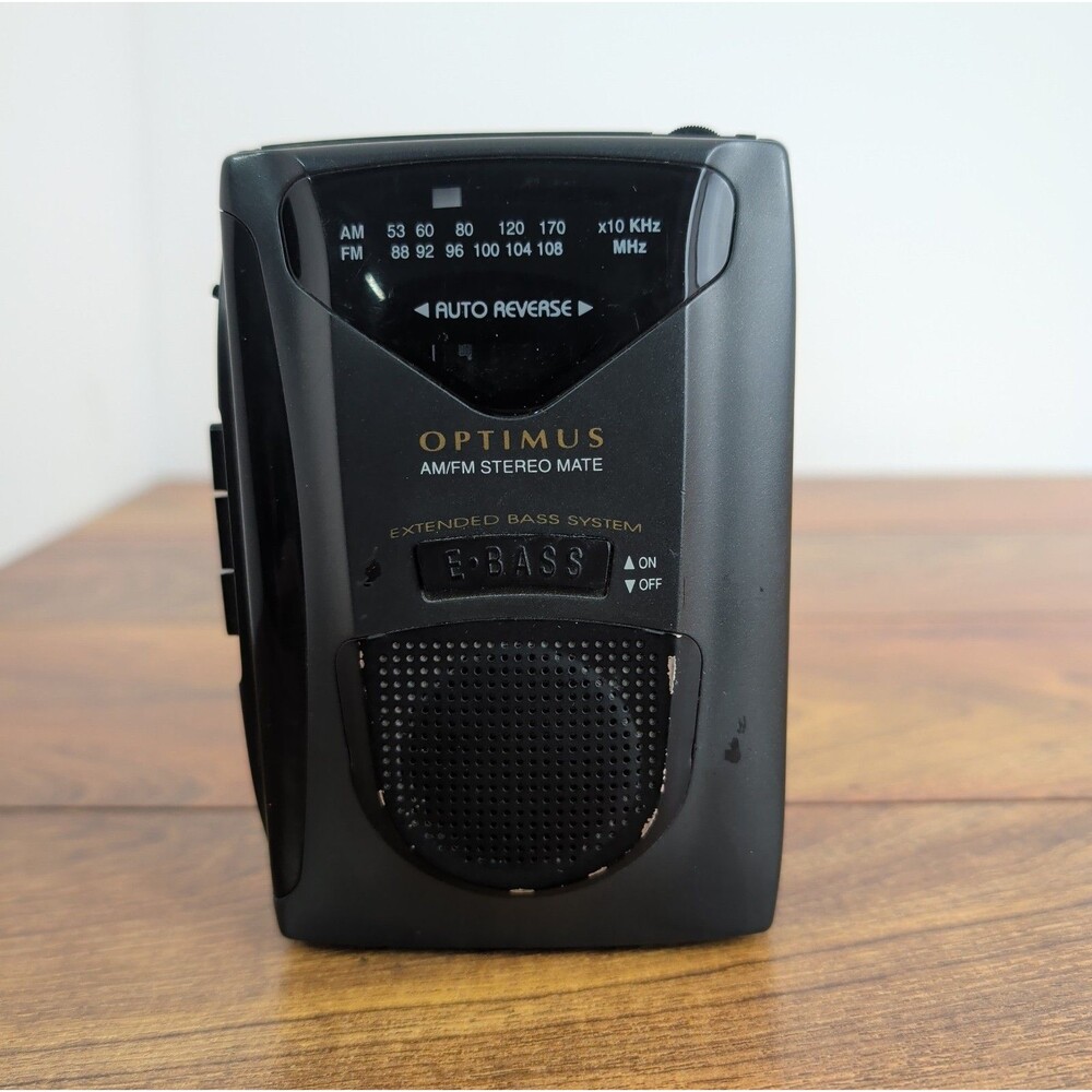 Vintage Optimus AM FM Cassette Walkman Style Stereo Mate SCP-83